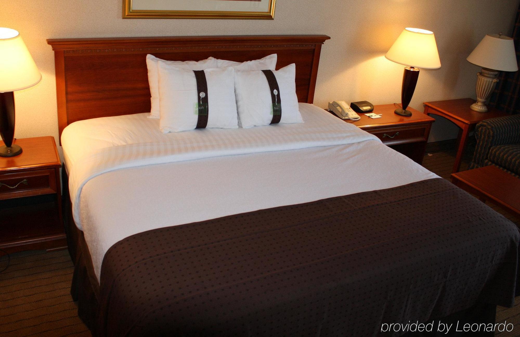 Four Points By Sheraton Airport