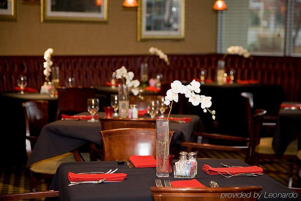Hotel Four Points By Sheraton Airport 3*